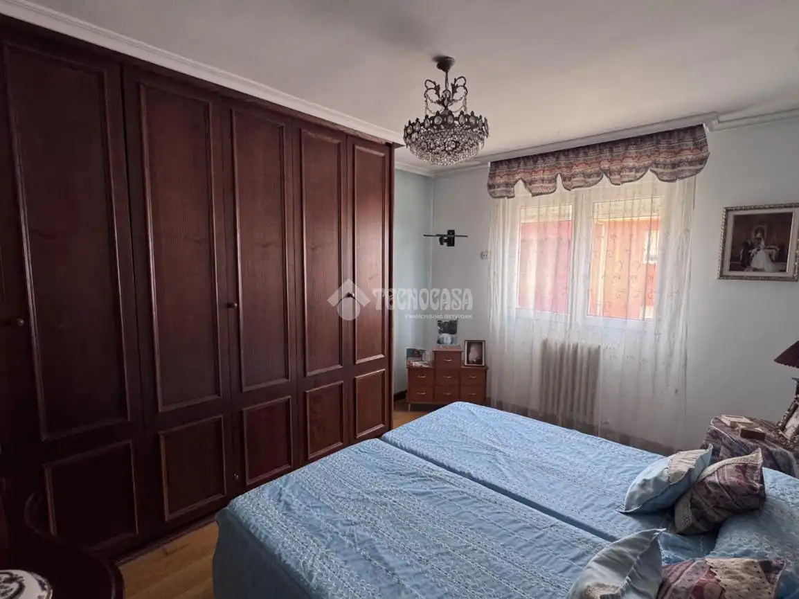 Schlafzimmer von Gebäude zum Verkauf in Villaquilambre