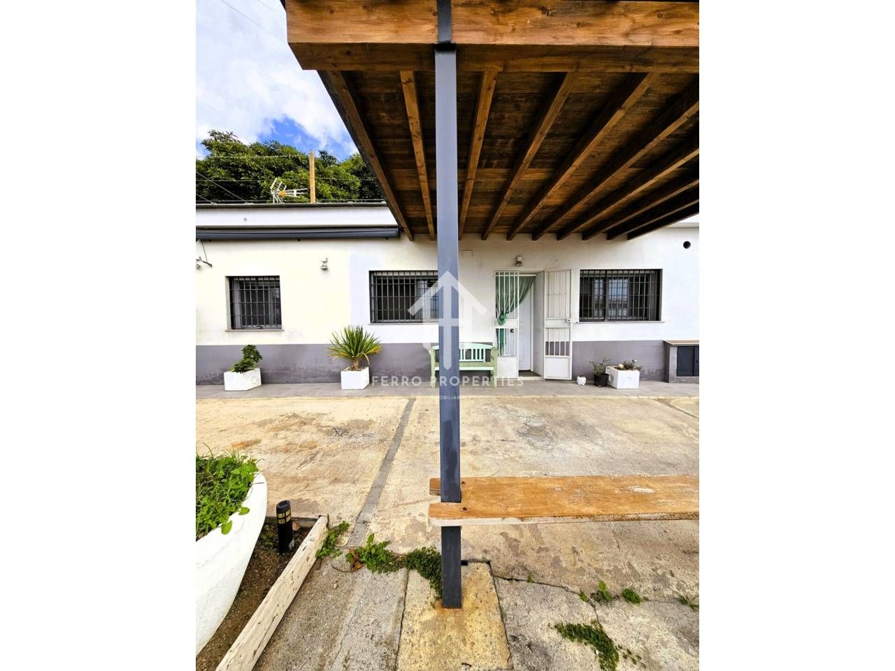 Vista exterior de Residencial en venda en Motril