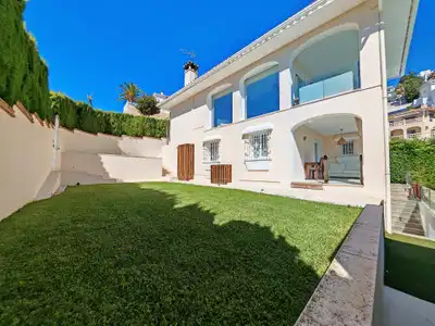 Vista exterior de Casa o chalet en venta en Riviera del Sol