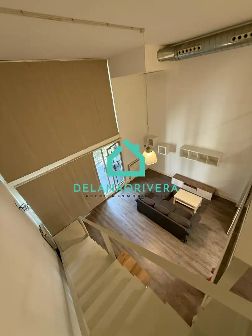 Vista exterior de Loft de lloguer en Camarma de Esteruelas amb Aire condicionat, Calefacció i Terrassa