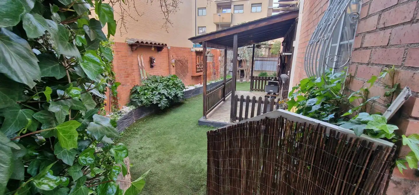 Garden of Detached homes for sale in Zaragoza  with Air Conditioner, Heating and Private garden
