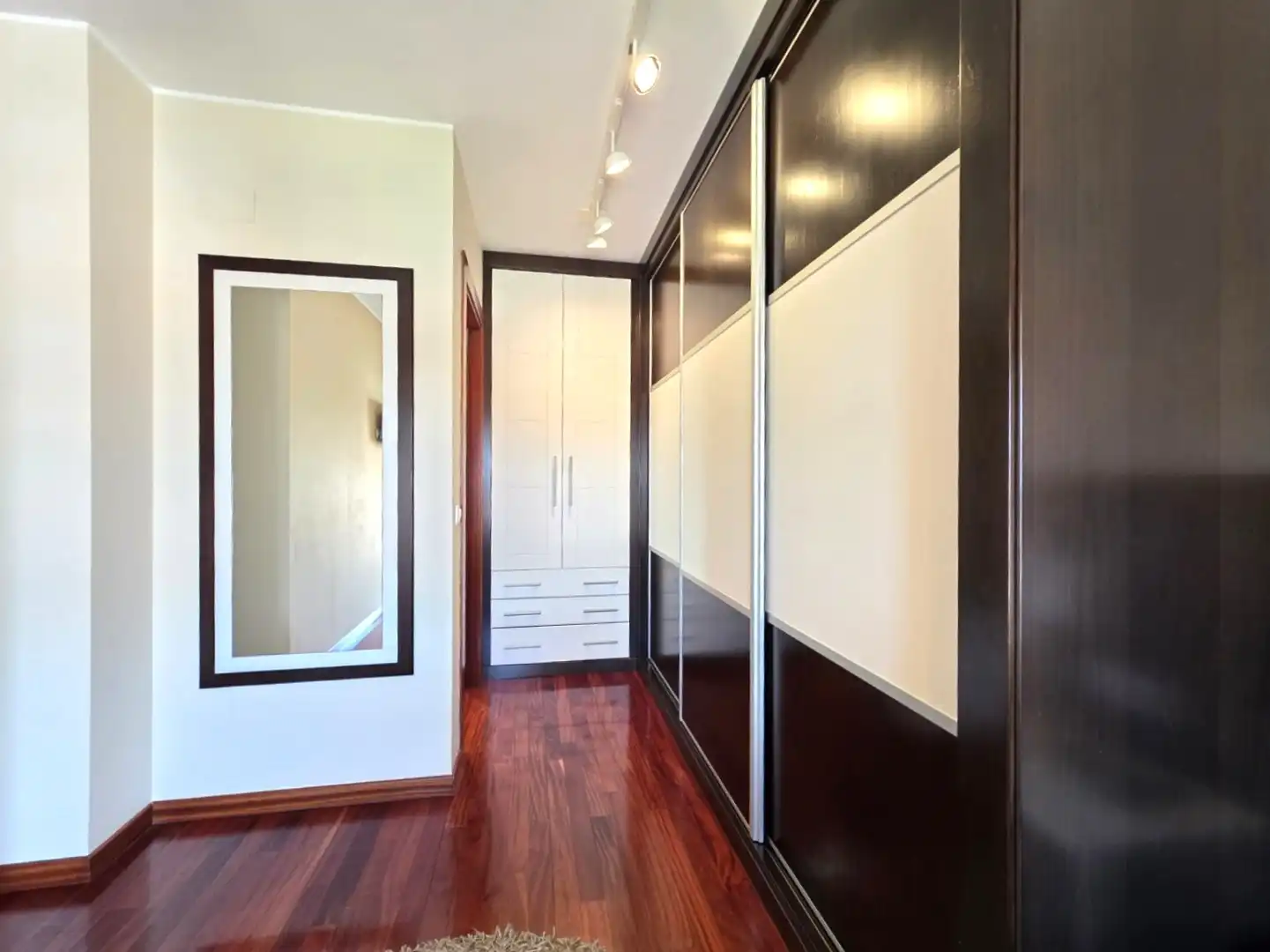 Piso de alquiler en Siero con Calefacción, Parquet y Trastero