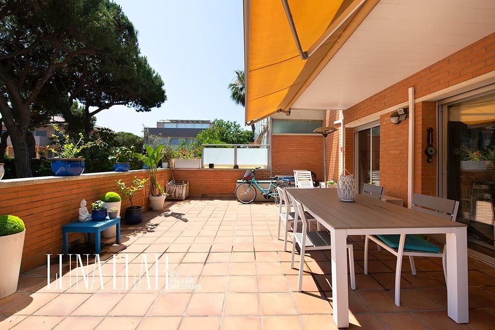 Terrace of Flat for sale in Gavà  with Private garden, Parquet flooring and Terrace