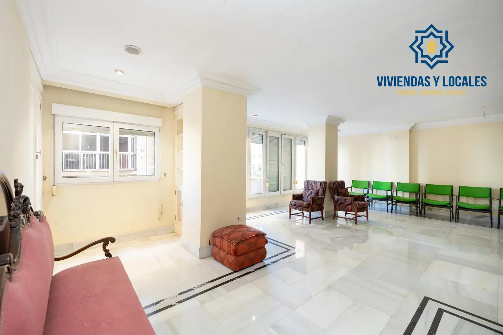 Flat for sale in Granada