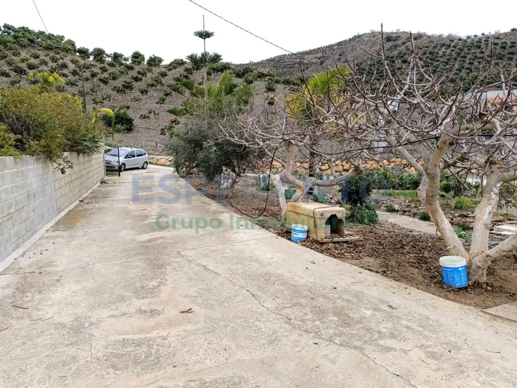 Finca rústica en venda en Vélez-Málaga amb Aire condicionat, Jardí privat i Traster