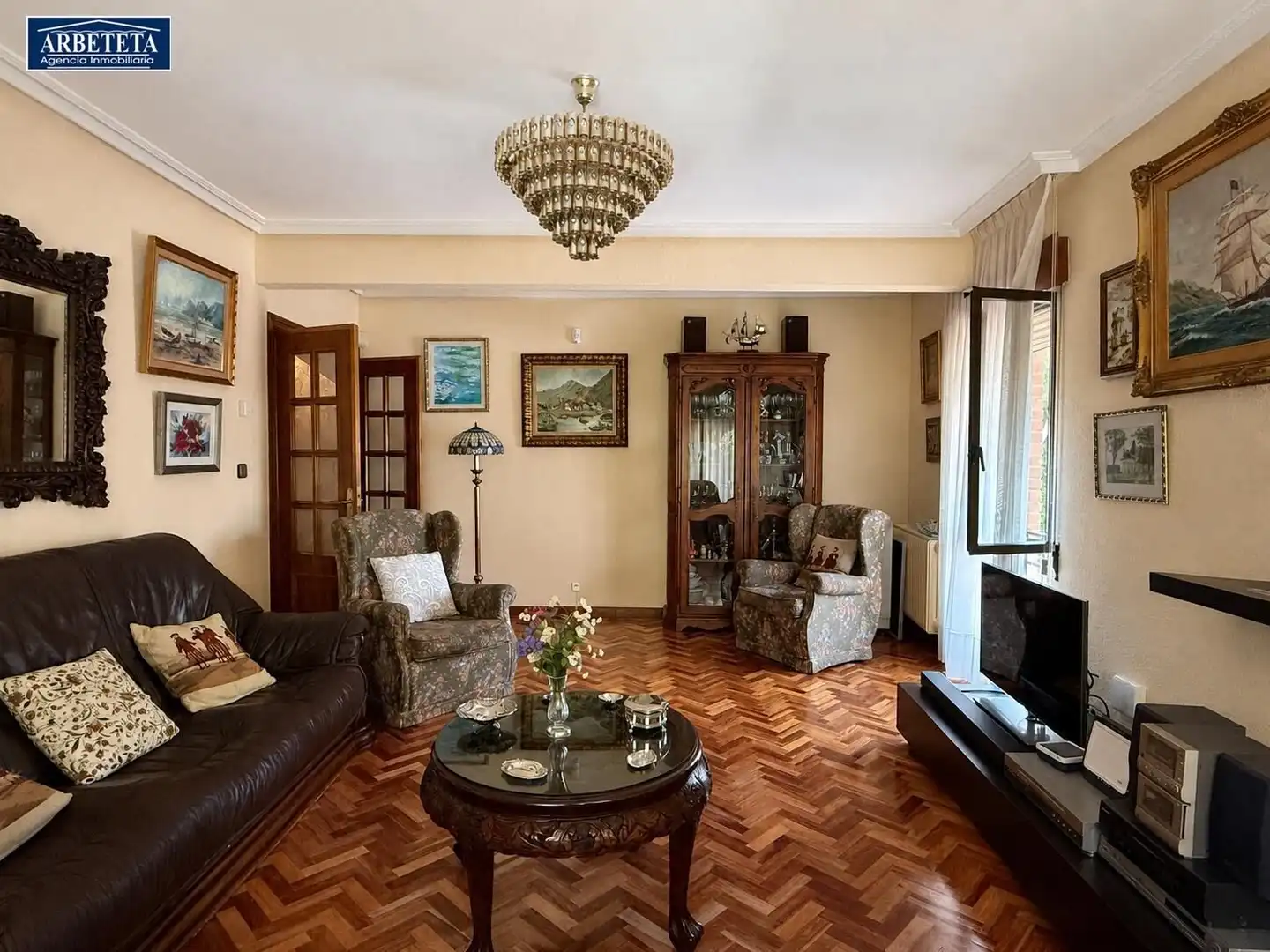 Sala d'estar de Pis en venda en Guadalajara amb Calefacció i Parquet