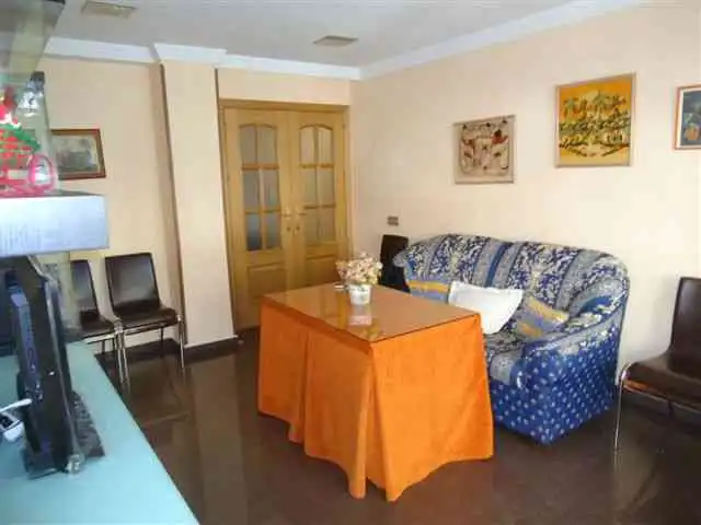 Flat with lift to rent in Calle Pedro Antonio de Alarcón 22