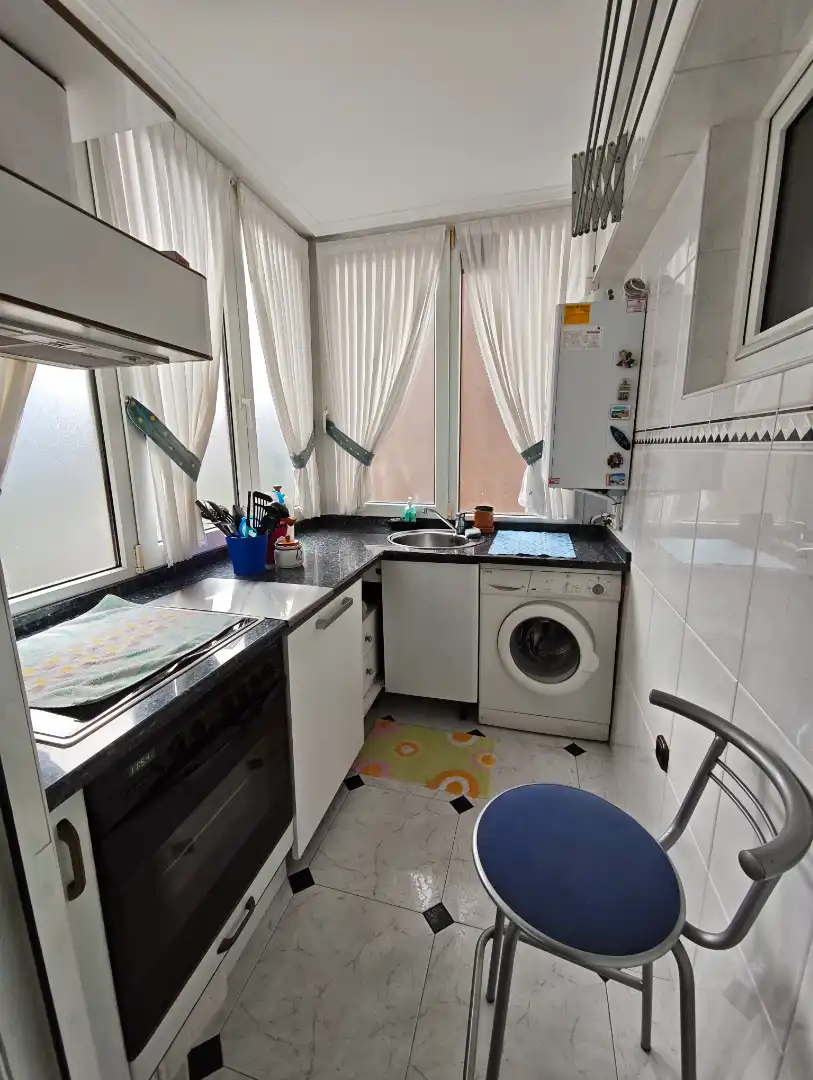 Kitchen of Flat for sale in Durango  with Heating, Furnished and Balcony