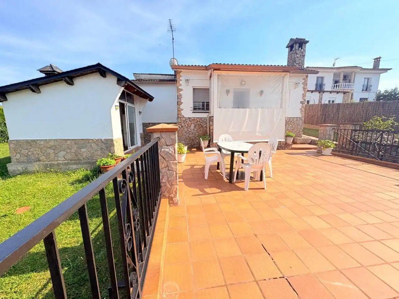 Terrace of Houses for sale in Caldes de Malavella  with Air Conditioner, Heating and Private garden