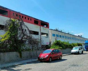 Vista exterior de Edifici en venda en Leganés