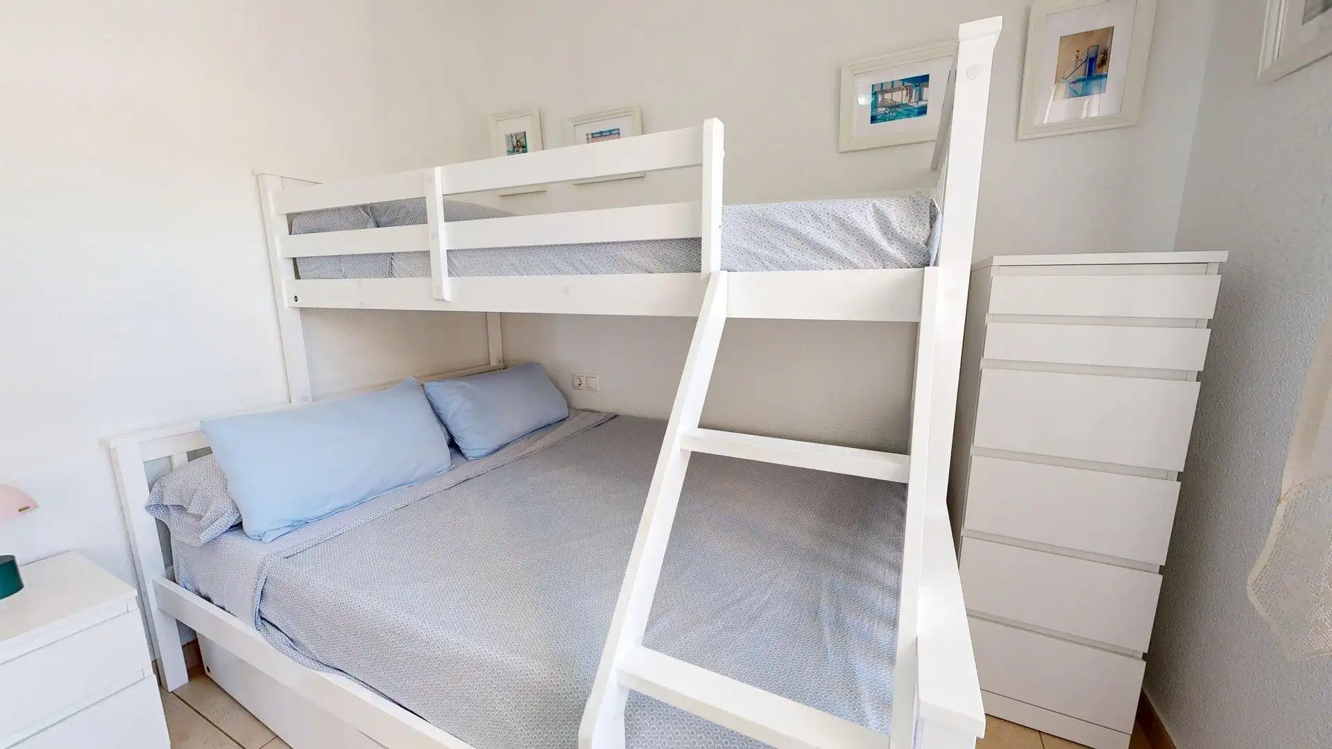 Dormitori de Apartament de lloguer en Elche / Elx amb Calefacció, Jardí privat i Terrassa