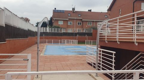 Foto 2 de Casa adosada en venta en Camilo Jose Cela, Ensanche, Alcalá de Henares