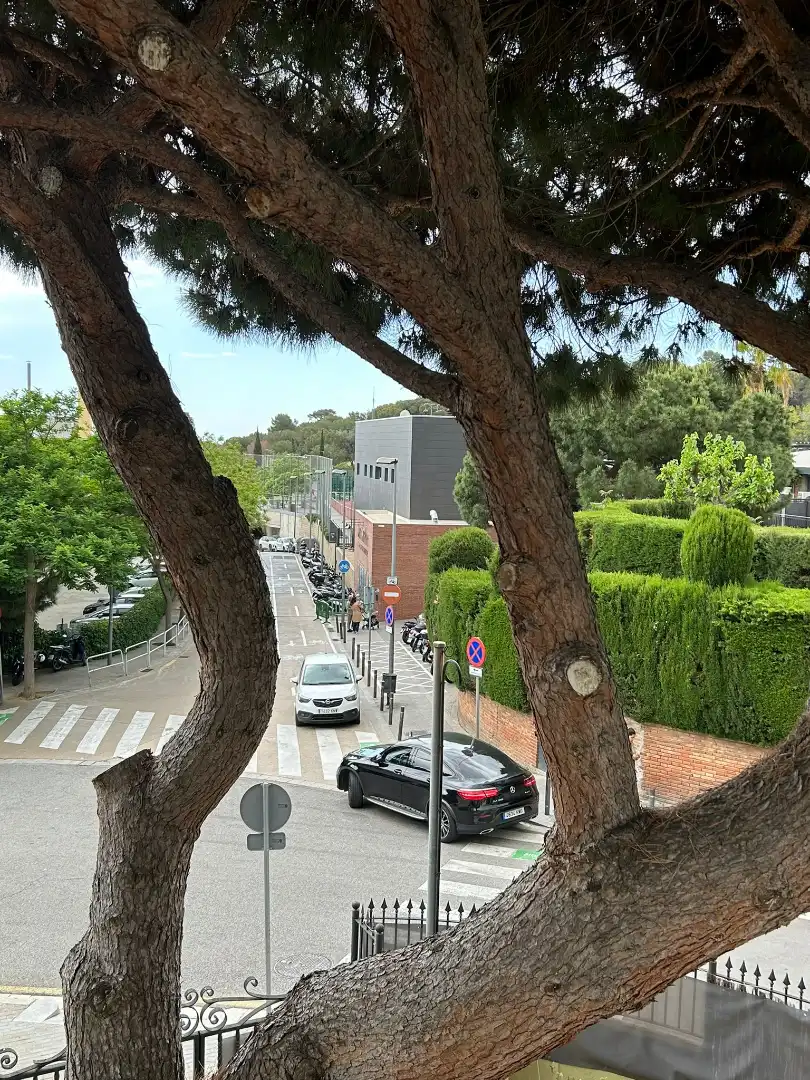 Vista exterior de Casa o chalet de alquiler en Sarrià - Sant Gervasi