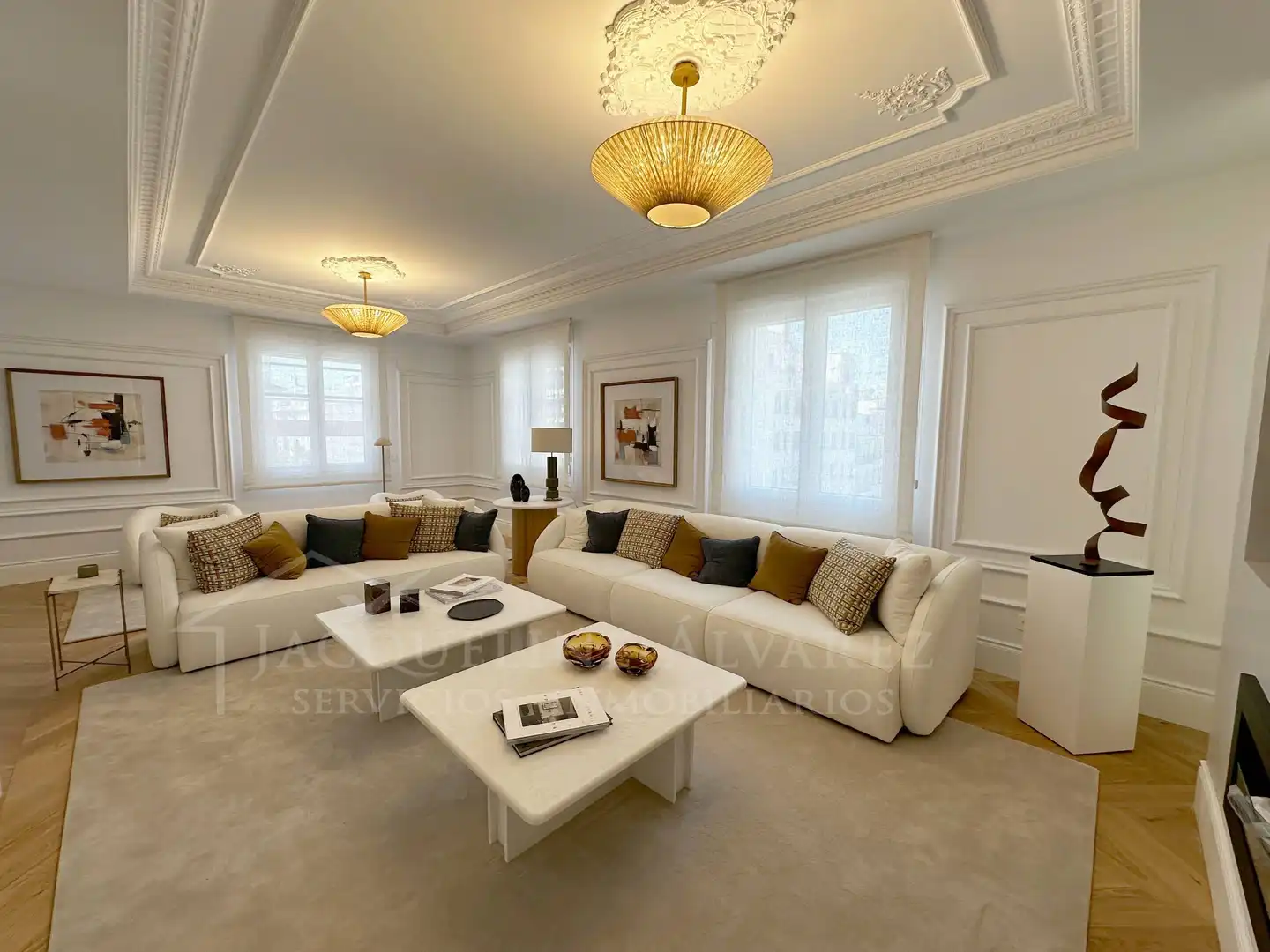 Sala d'estar de Pis en venda en Madrid amb Aire condicionat, Calefacció i Parquet