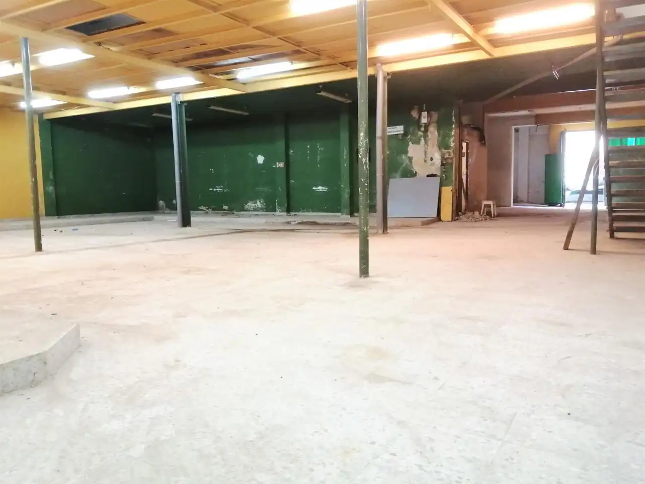 Local comercial en venda a De Los Laboratorios, imagen 3