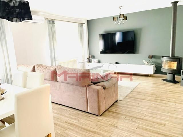 Living room of Single-family semi-detached for sale in Seseña  with Air Conditioner, Heating and Private garden