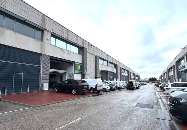 Nave industrial en Alquiler en Calle de Newton en Valdepelayo - Montepinos - Arroyo Culebro