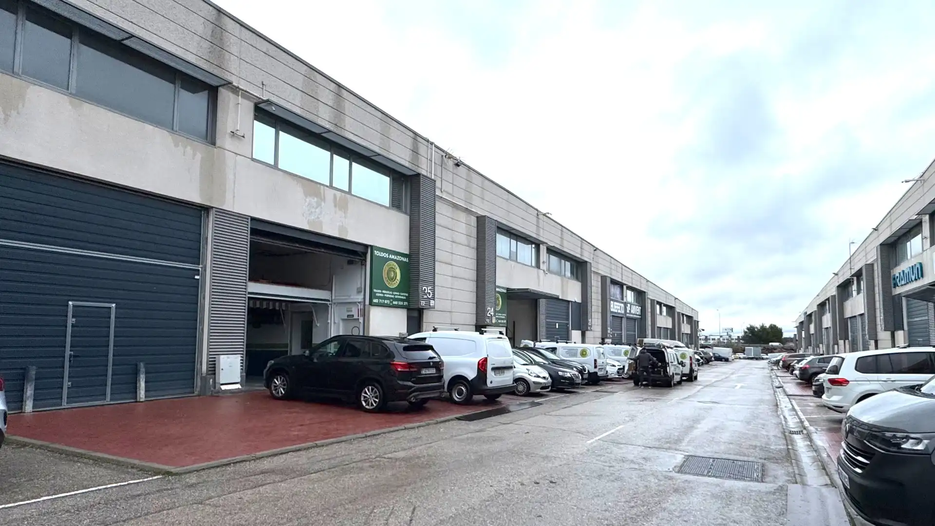 Nau industrial de lloguer a Calle de Newton, Valdepelayo - Montepinos - Arroyo Culebro