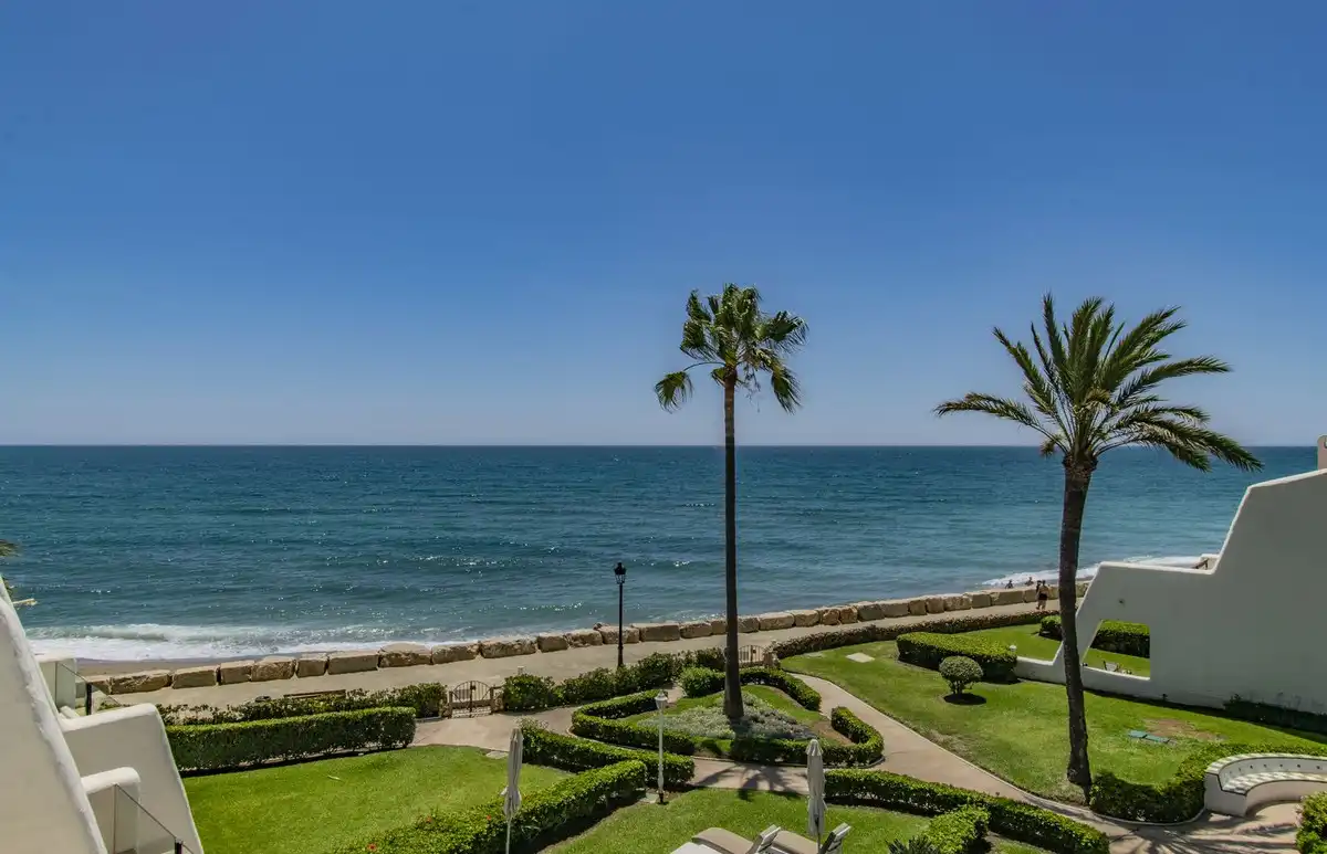 Jardí de Casa adosada en venda en Marbella amb Aire condicionat, Jardí privat i Terrassa