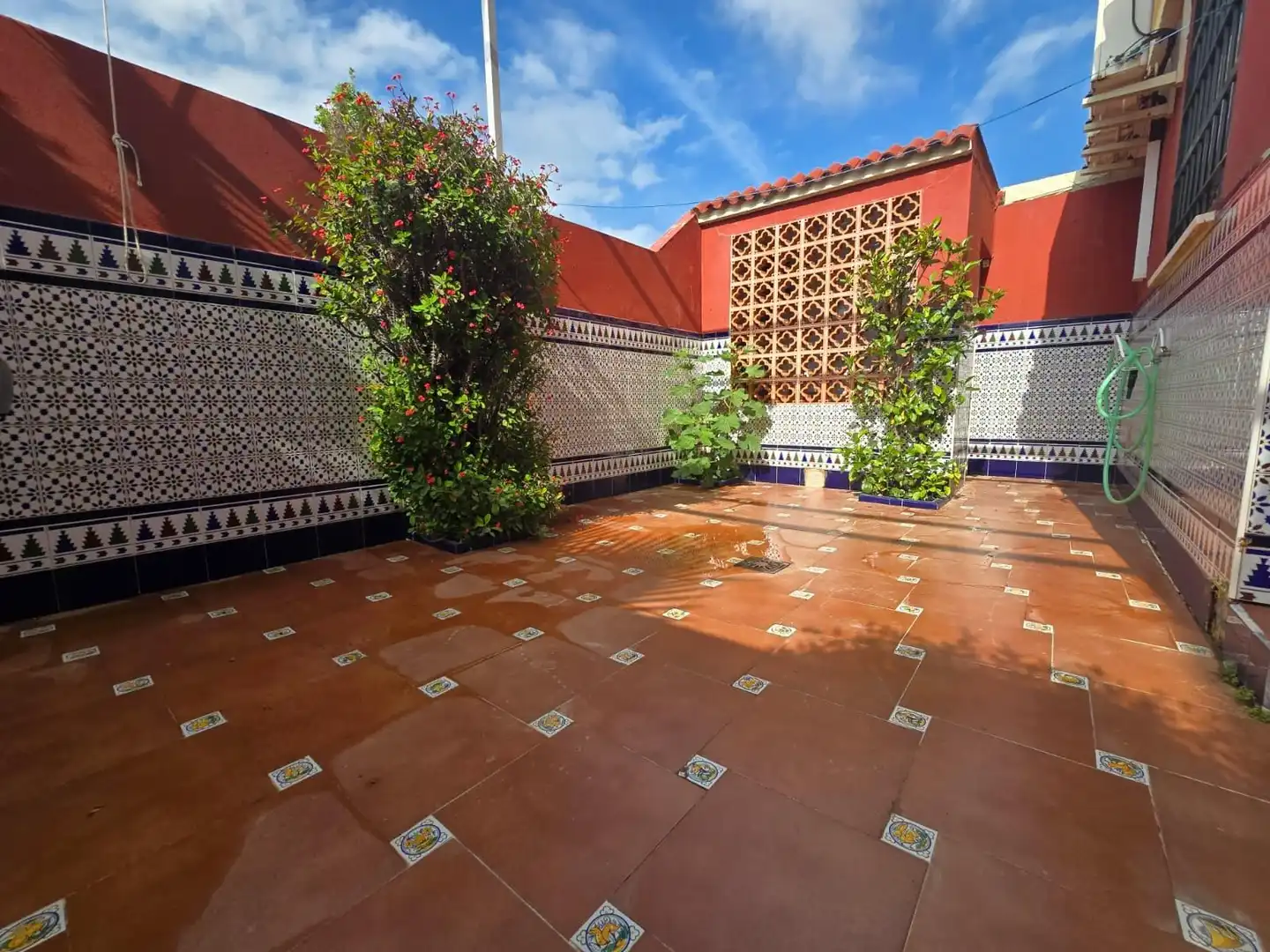 Terraza de Casa adosada en venta en Castilleja de la Cuesta con Aire acondicionado, Trastero y Balcón