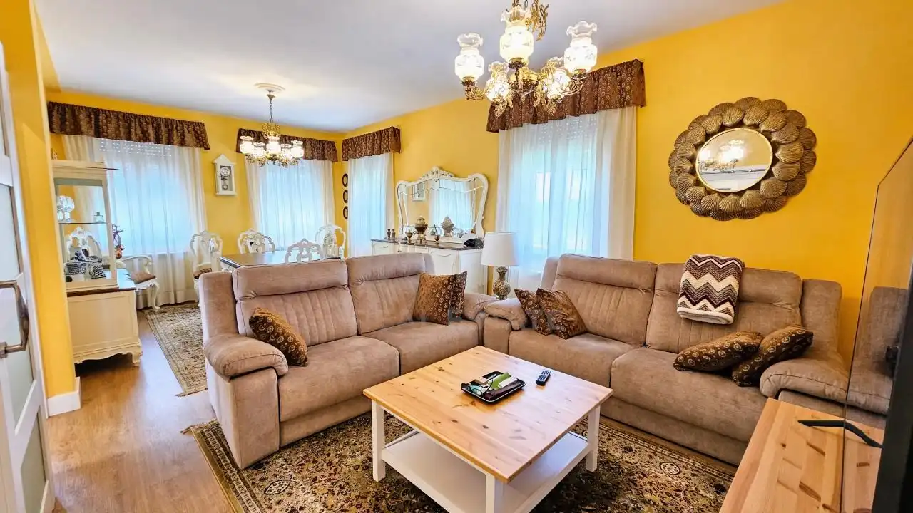 Sala de estar de Casa o chalet en venta en Neda con Calefacción y Piscina