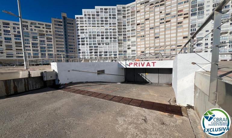 Aparcament de Garatge en venda en Empuriabrava