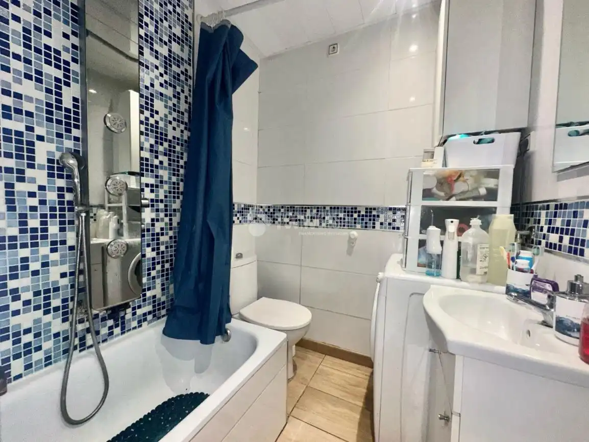 Baño de Piso en venta en Barcelona con Aire acondicionado