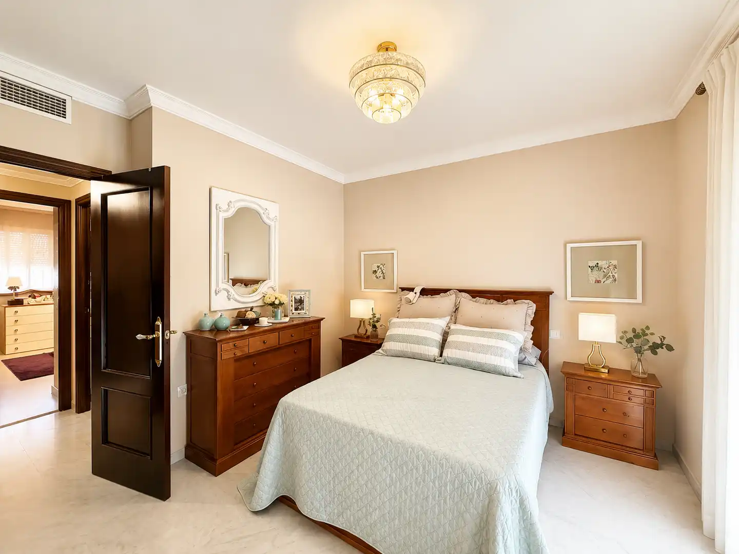 Habitación de Casa adosada en venta en Málaga con Aire acondicionado, Calefacción y Terraza