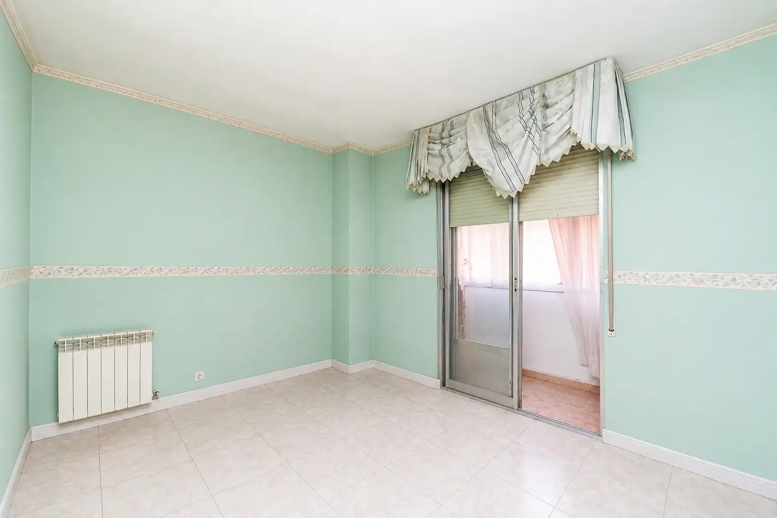 Habitación de Piso en venta en Navalcarnero con Aire acondicionado y Terraza