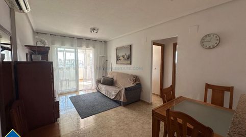 Apartamento con piscina comunitaria, en la provincia de Alicante, en la ciudad de Torrevieja. 2 habitaciones | 76 m² | 800 metros, imatge 3