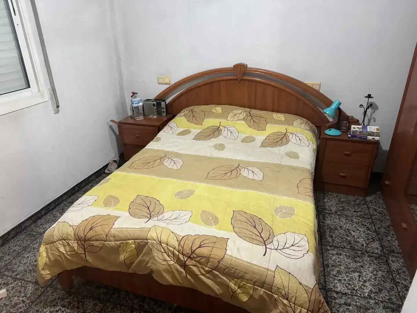 Dormitori de Casa adosada en venda en As Nogais  amb Jardí privat, Traster i Moblat