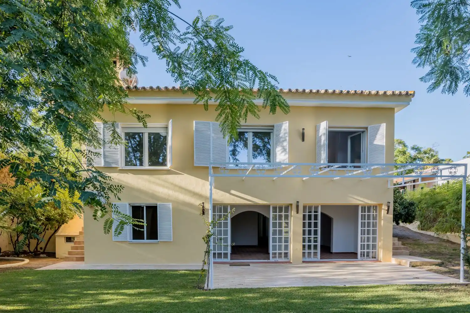 Villa à louer à Simon Verde