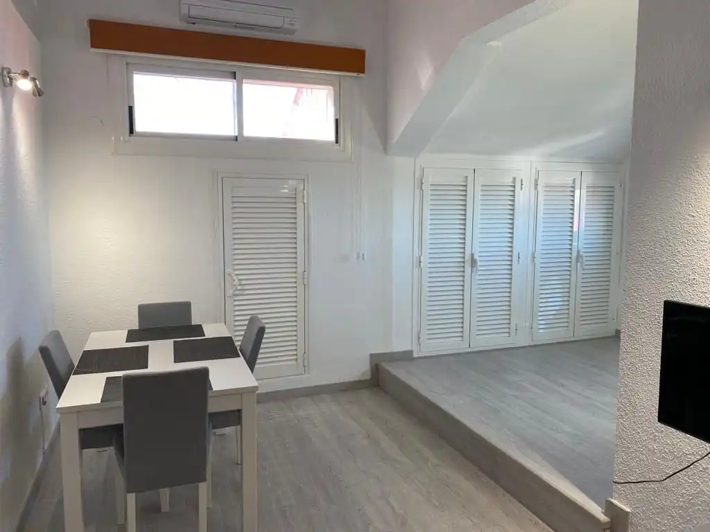 Flat for sale in Calle de la Fuente del Tesoro, 573, Zona alta