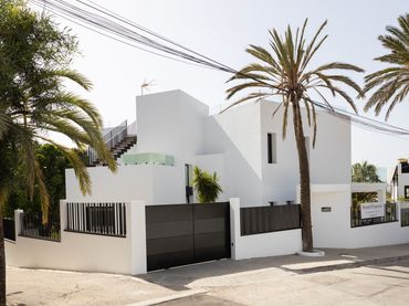Casa con piscina en venta en Elviria - Cabopino