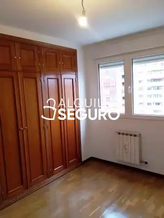 Habitación de Piso de alquiler en Valladolid con Calefacción