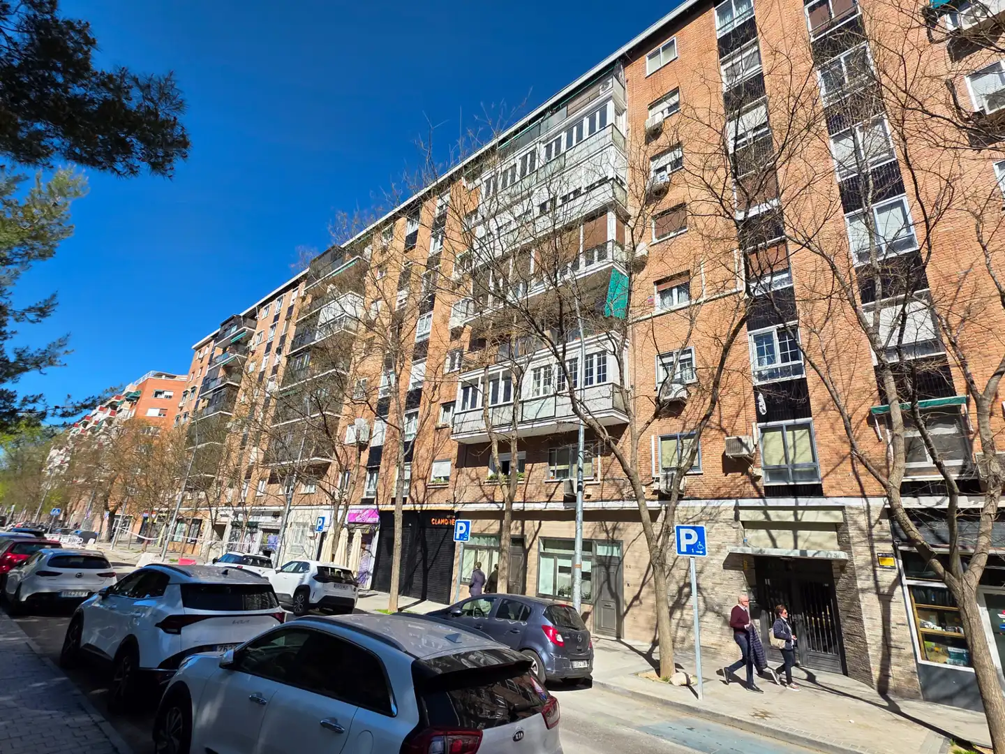 Exterior view of Flat for sale in  Madrid Capital  with Heating, Terrace and Oven