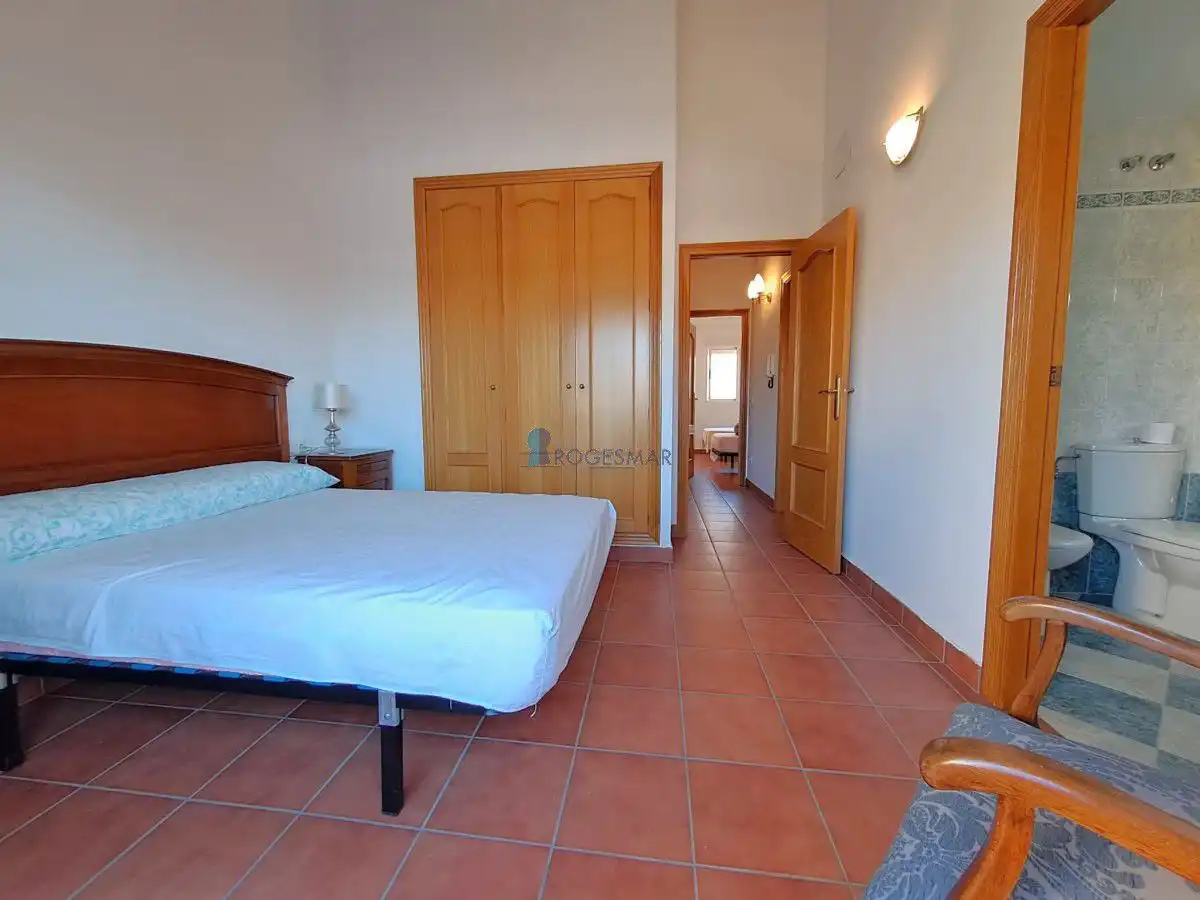 Schlafzimmer von Einfamilien-Reihenhaus zum Verkauf in Benicasim / Benicàssim mit Privatgarten, Terrasse und Balkon
