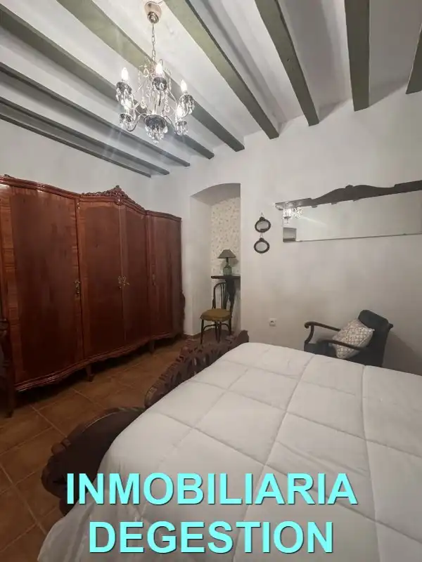 Habitación de Casa adosada en venta en Guarromán con Aire acondicionado, Calefacción y Jardín privado