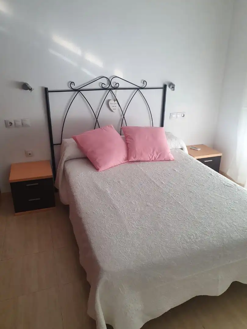 Habitación de Piso de alquiler en Roquetas de Mar con Aire acondicionado, Calefacción y Terraza