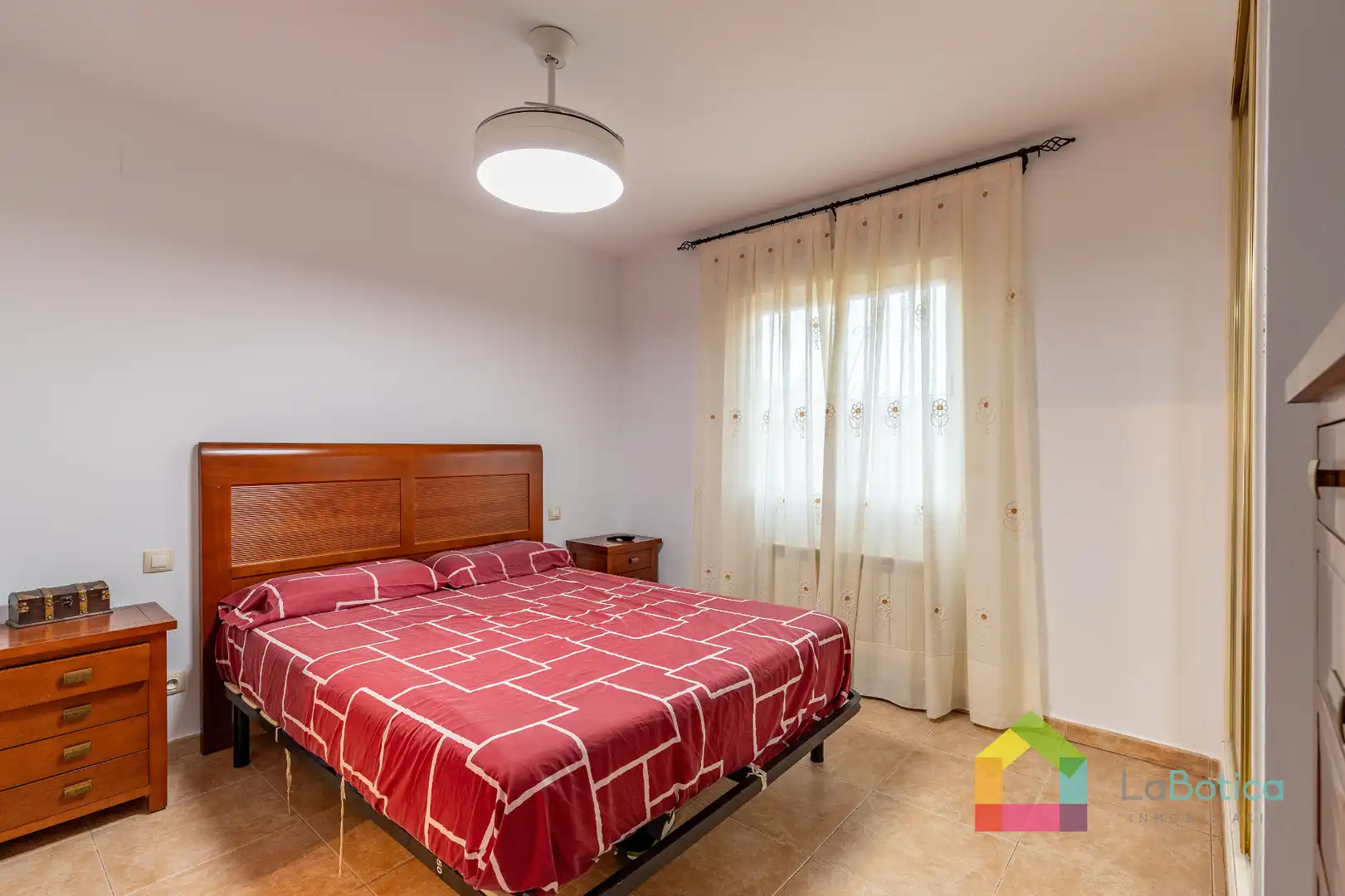 Schlafzimmer von Haus oder Chalet zum Verkauf in Burguillos de Toledo mit Klimaanlage, Heizung und Terrasse