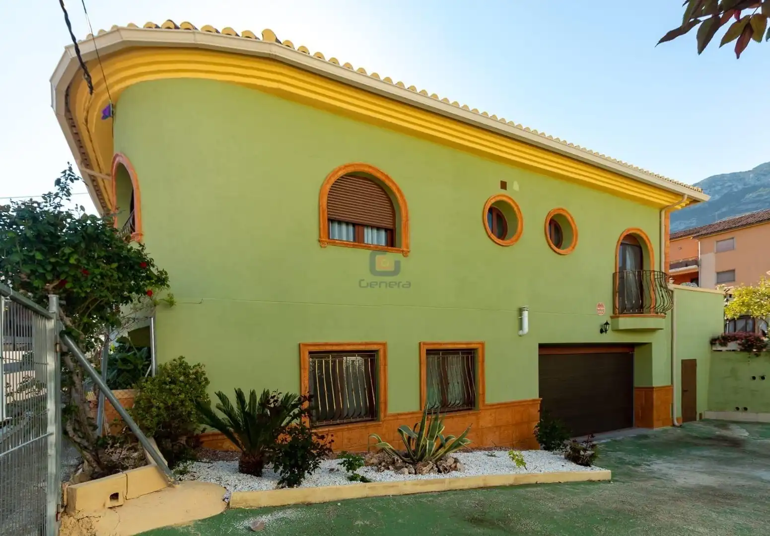 Außenansicht von Haus oder Chalet zum Verkauf in Beniatjar mit Privatgarten, Terrasse und Abstellraum