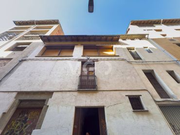 House for sale in Calle Adoberies