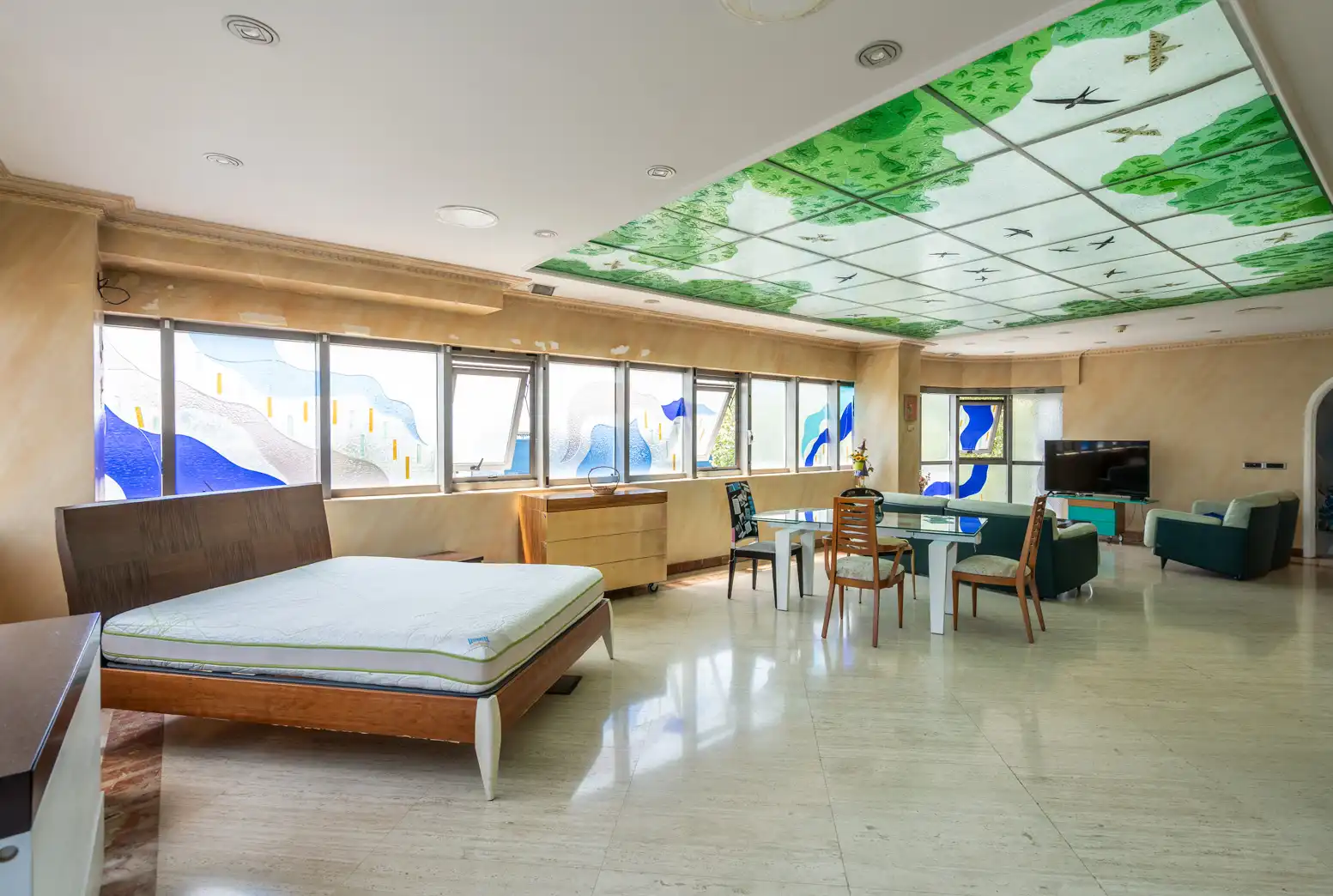Schlafzimmer von Fabrikhallen zur Miete in Móstoles