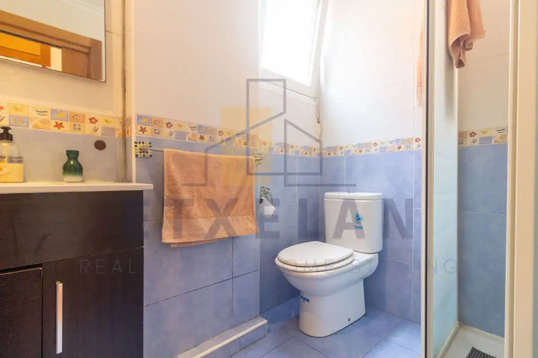 Baño de Piso en venta en Berriz con Calefacción