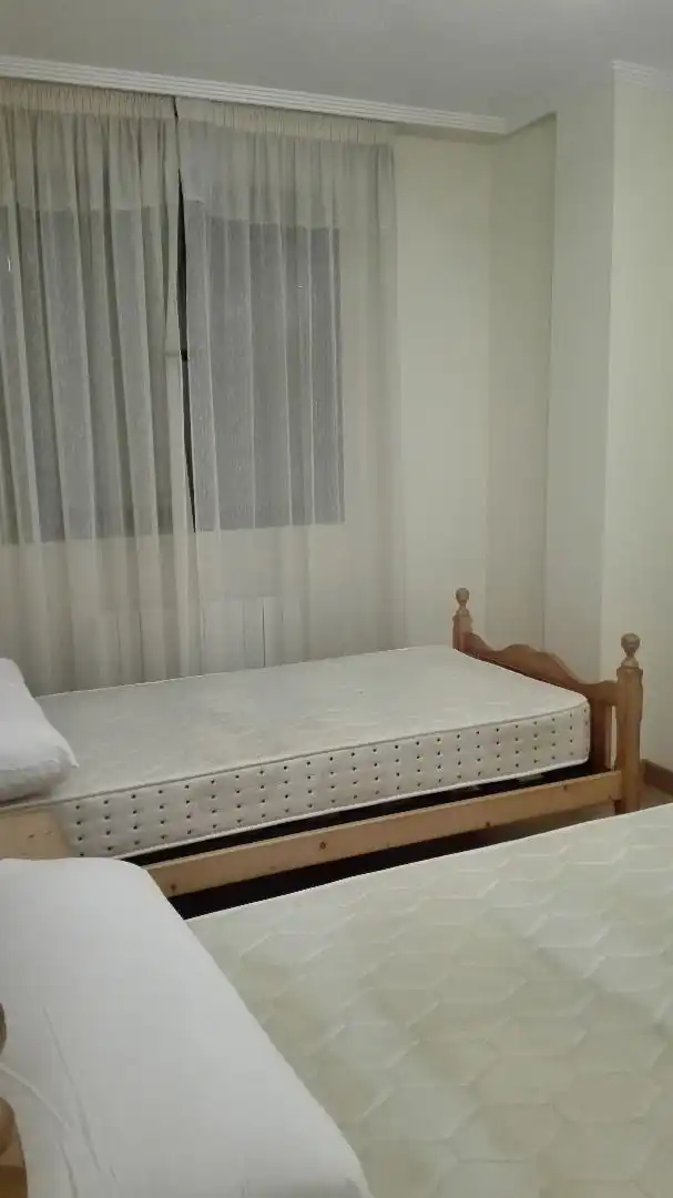 Attic for rent in Calle Luis Sala Balust, Pizarrales