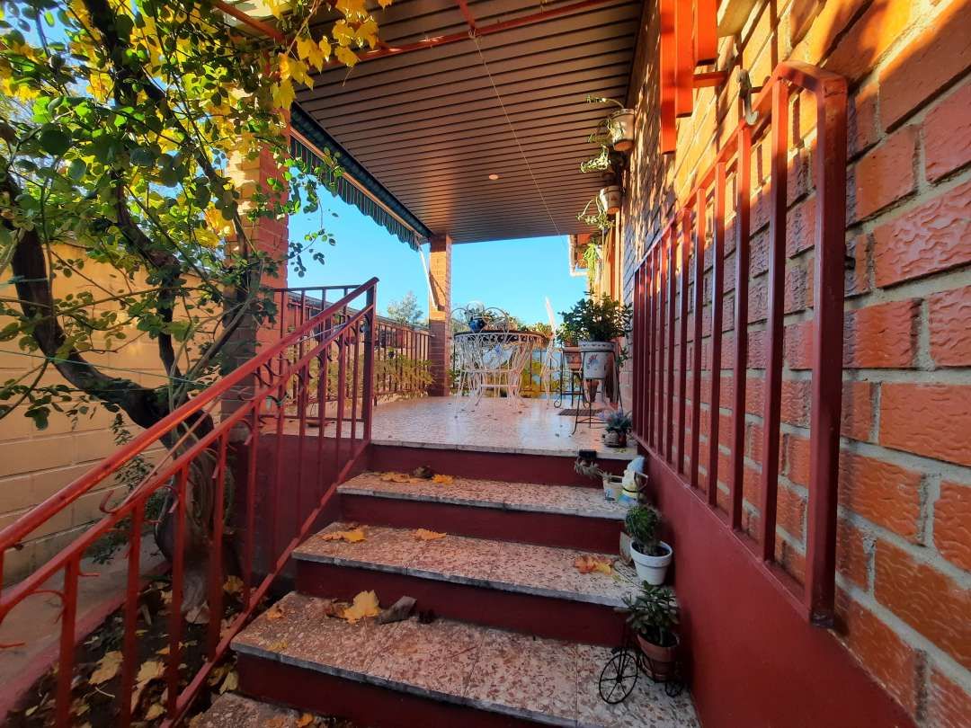 Terrace of House or chalet for sale in Escalona  with Air Conditioner, Heating and Private garden