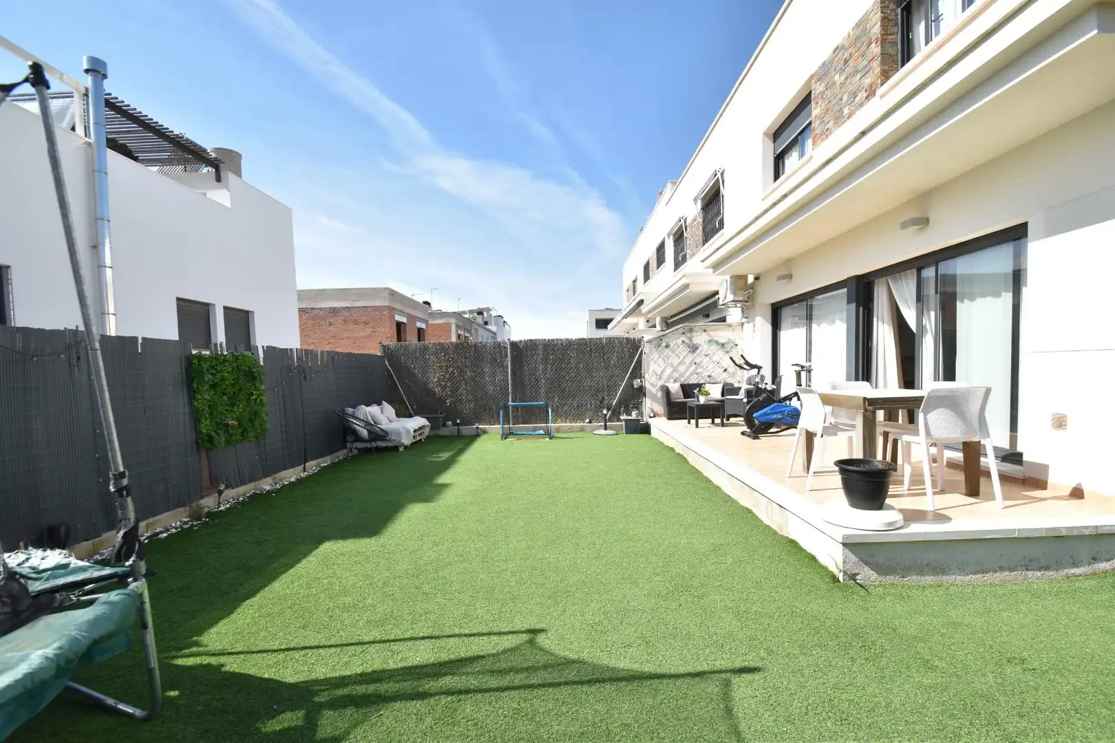 Terrassa de Casa adosada en venda en Cunit amb Aire condicionat, Jardí privat i Terrassa