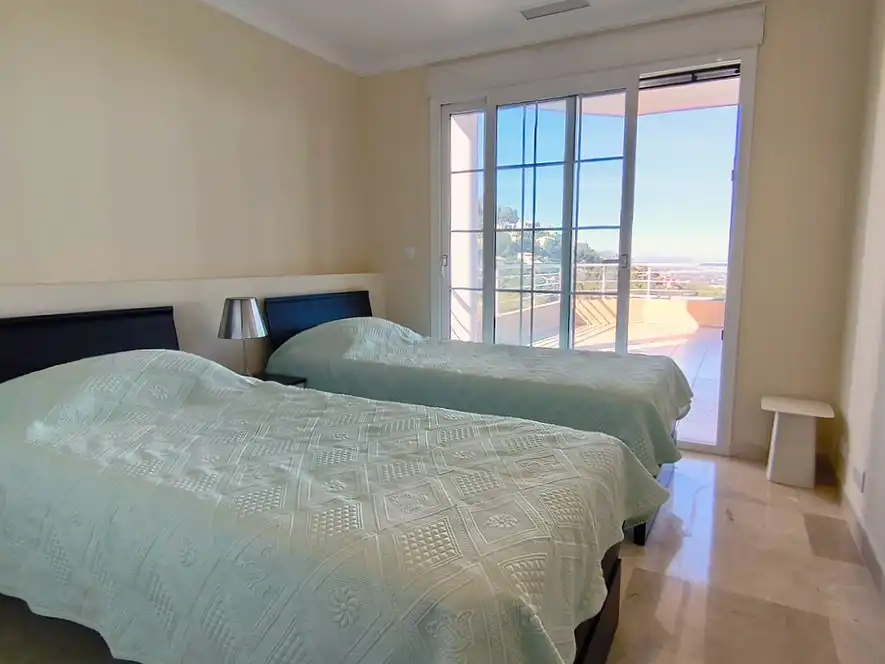 Schlafzimmer von Dachboden zum Verkauf in Dénia mit Klimaanlage, Heizung und Terrasse