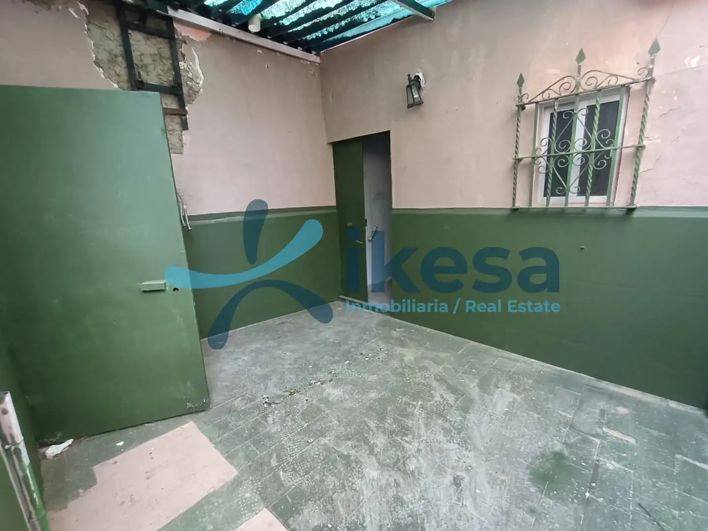 Casa adosada en venta en Lora del Río