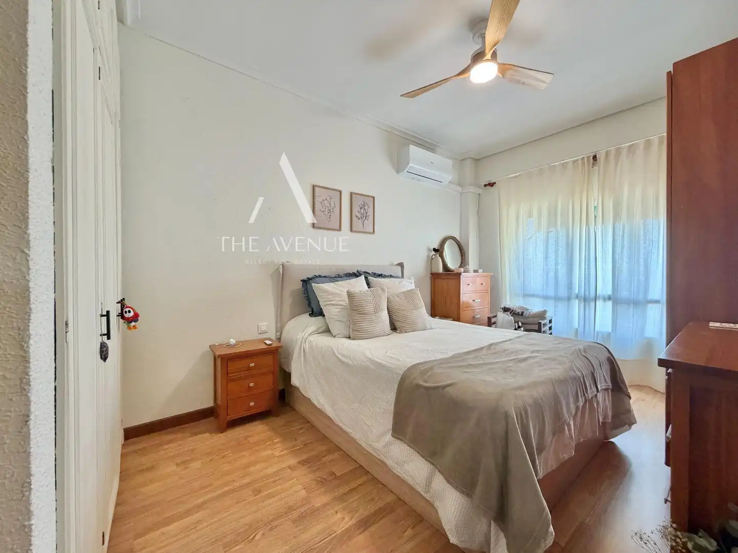 Schlafzimmer von Wohnung zum Verkauf in Madrid mit Klimaanlage und Heizung